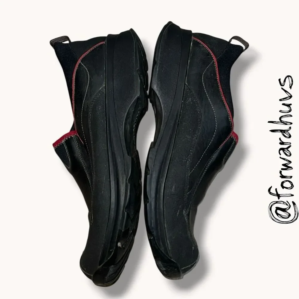 Clarks Black Leather Slip-On Comfort Shoes Red Trim Women’s Size
